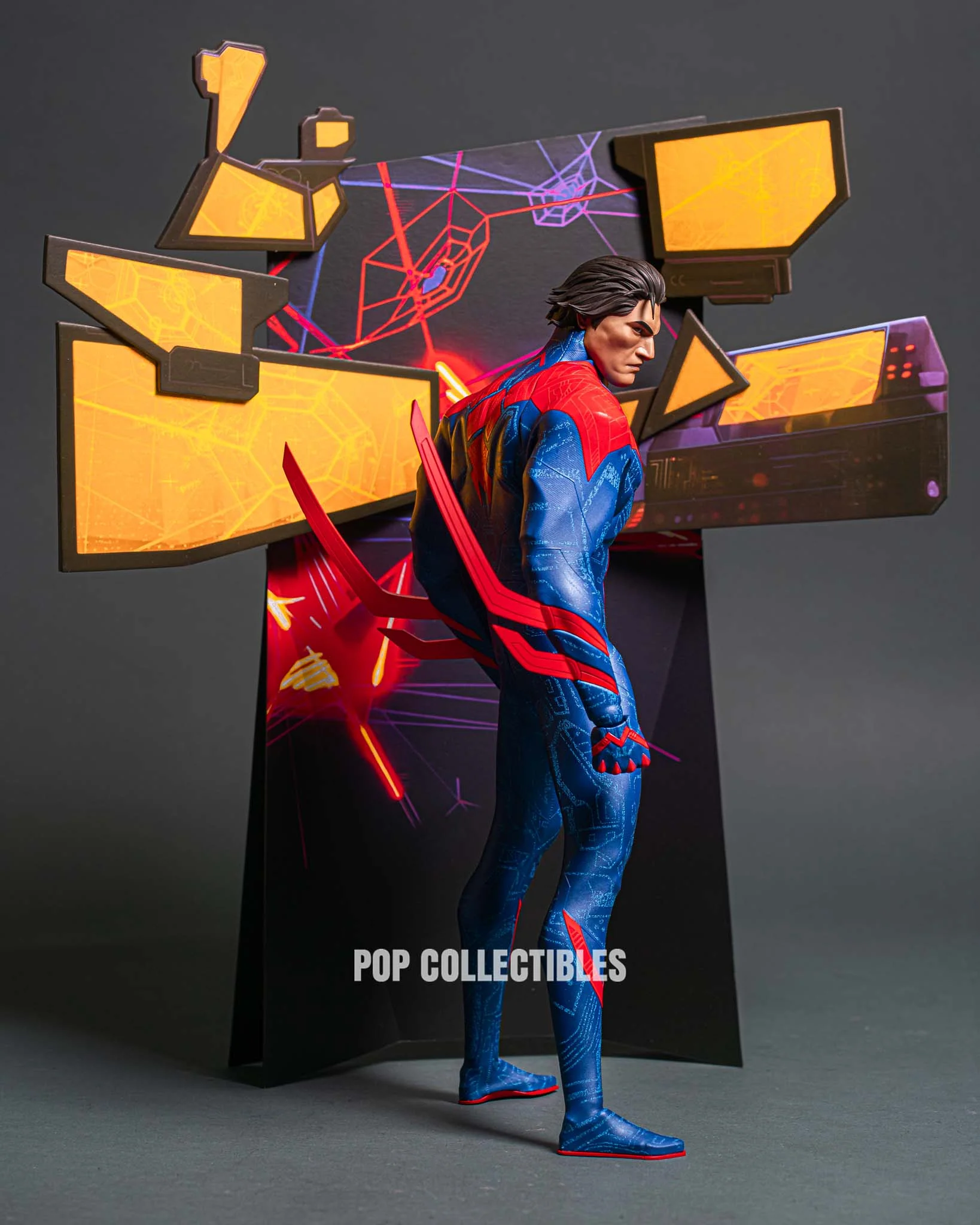 Hot Toys MMS711 Spiderman Across The Spiderverse – Spider Man 2099 1/6 Scale Collectible Figure - Image 3
