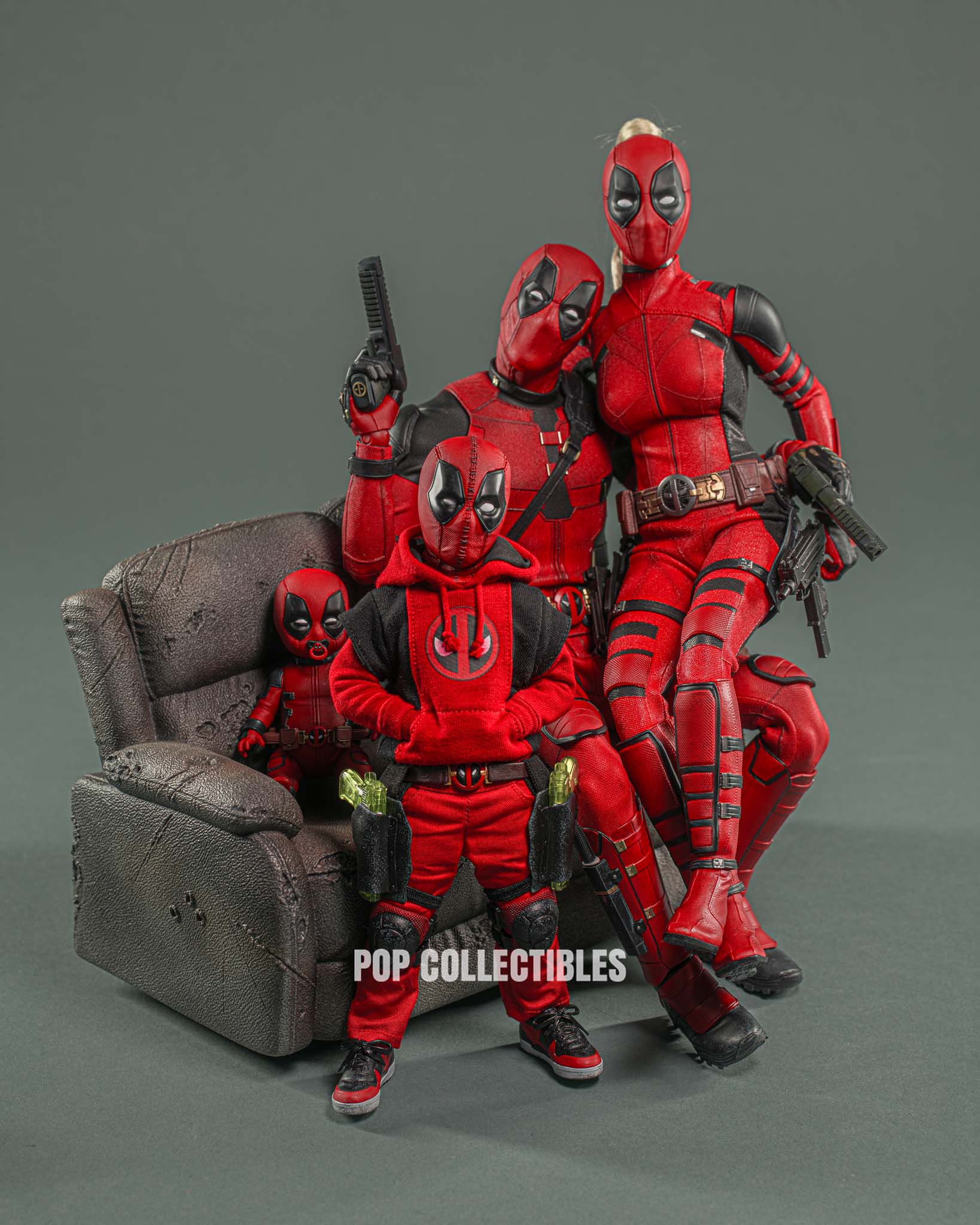 Hot Toys MMS763 Deadpool and Wolverine Kidpool 1/6 Scale Collectible Figure - Image 4
