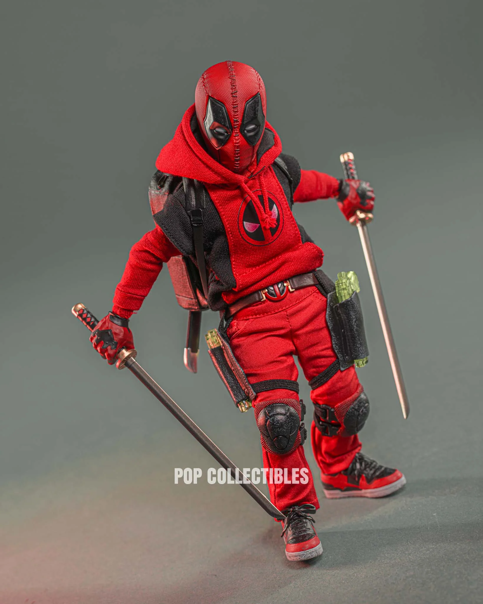 Hot Toys MMS763 Deadpool and Wolverine Kidpool 1/6 Scale Collectible Figure - Image 7
