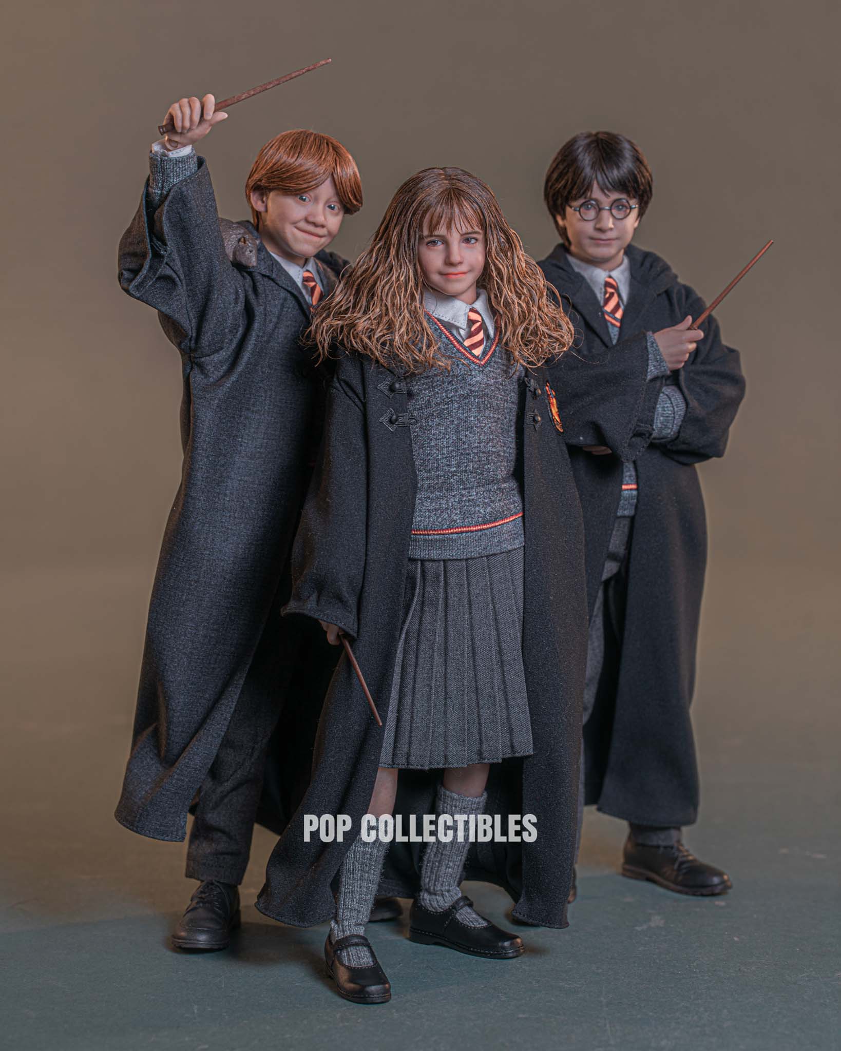 INART Harry Potter and the Philosopher's Stone - Ron Weasley 1/6 Collectible Figure Deluxe Version (Rooted Hair) - Image 10
