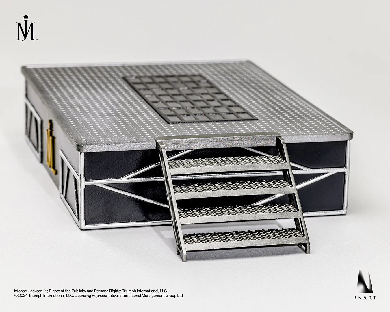 INART Michael Jackson 1/6 Scale Collectible Figure - Image 24