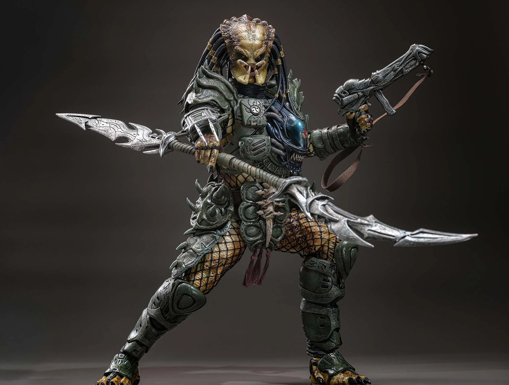 Preorder! Hot Toys CMS029B Predator 1/6th scale Broken Tusk Predator Collectible Figure (Special Edition) - Image 23