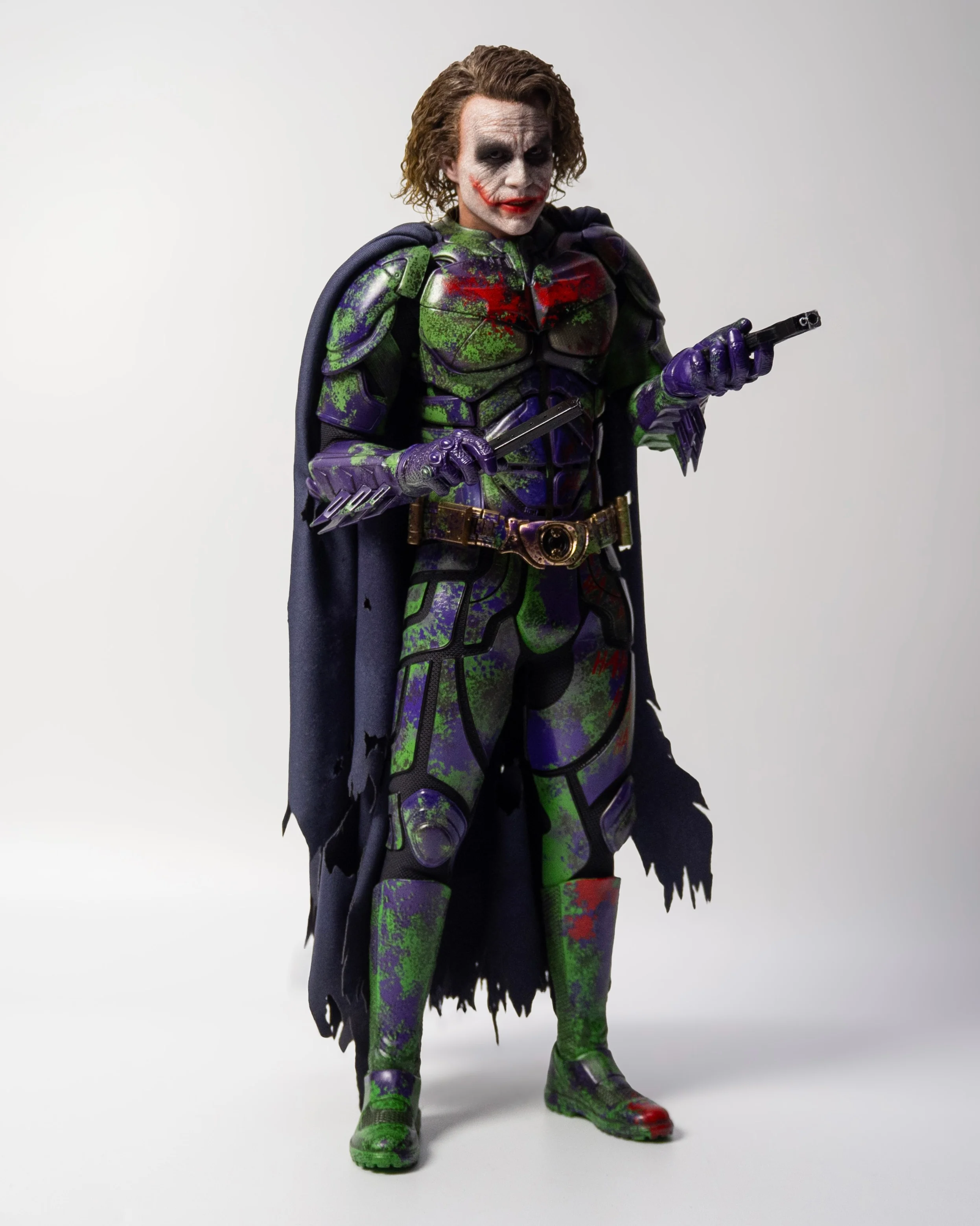 Hot Toys MMS752AE DC Batman The Dark Knight The Joker Batman Imposter Version Exclusive Artisan Edition 1/6 Scale Collectible Figure - Image 4