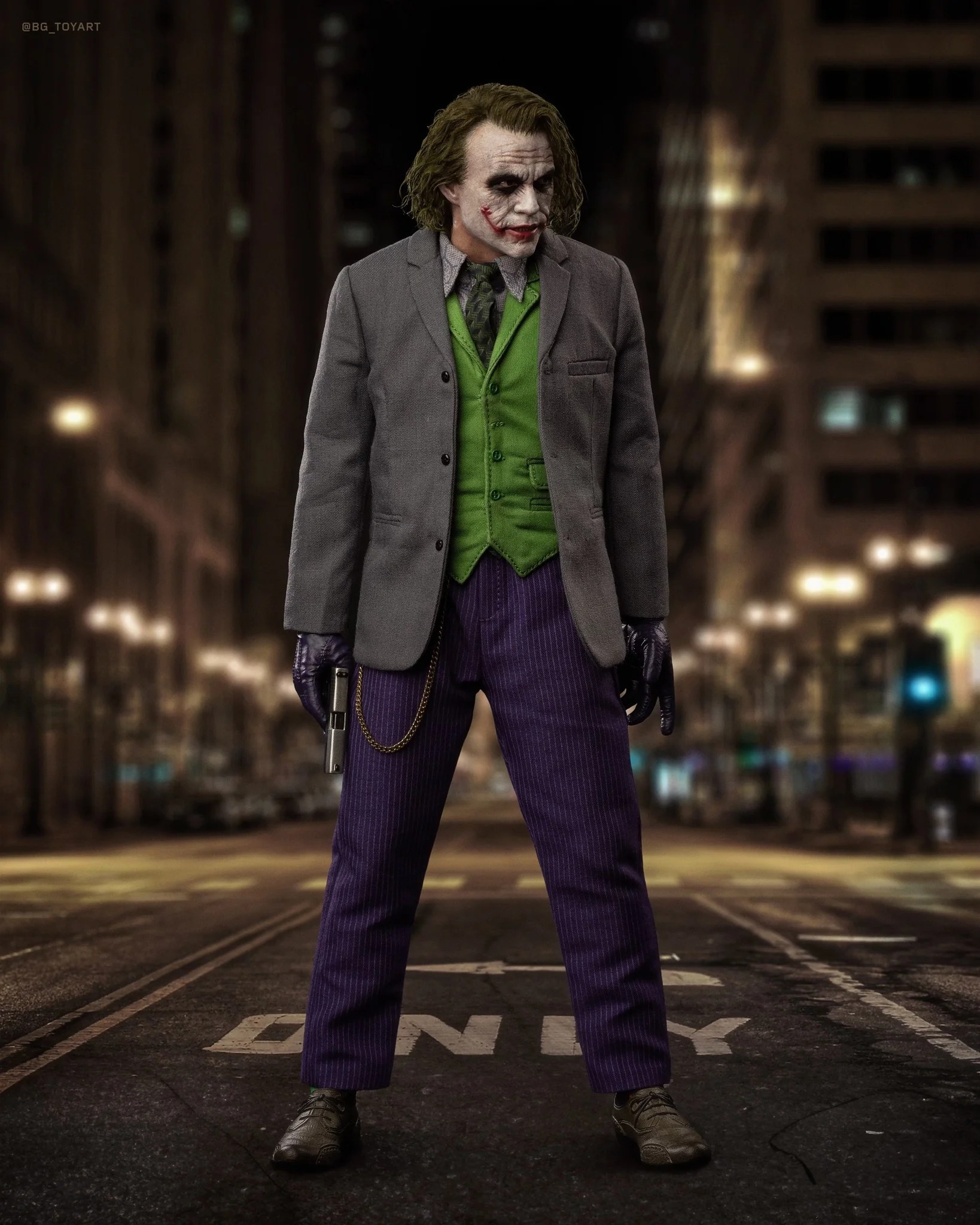 Hot Toys DX33AE The Dark Knight Trilogy 1/6th scale The Joker Collectible Figure Rooted Hair Artisan Edition - Image 5
