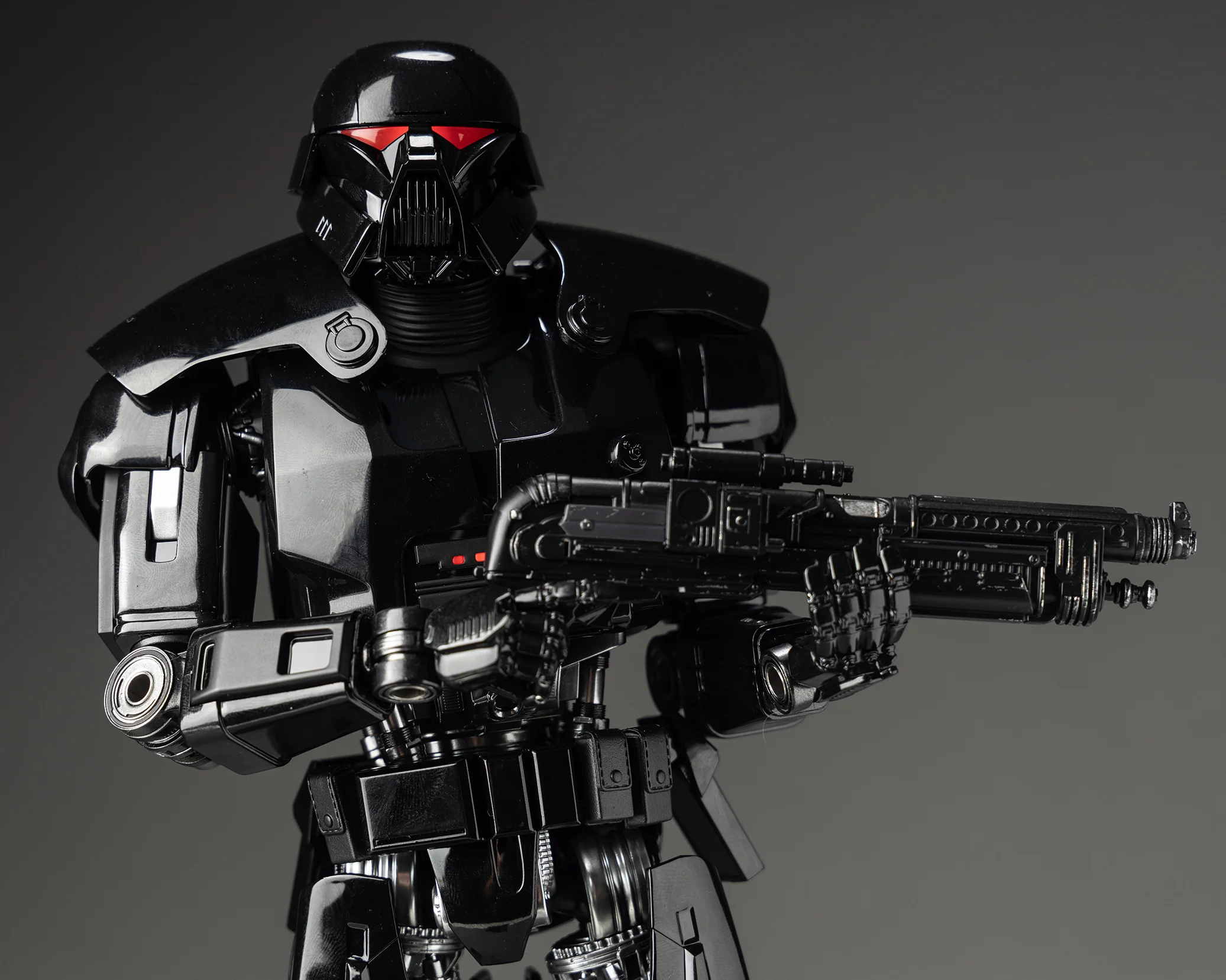 Hot toys TMS032 Star Wars The Mandalorian Dark Trooper - Image 5